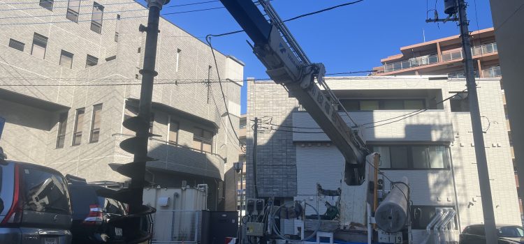 建柱作業